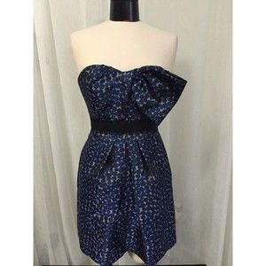 BCBGMaxazria Women's Dress Performs Ink Blue Polkadot Size 4 New!